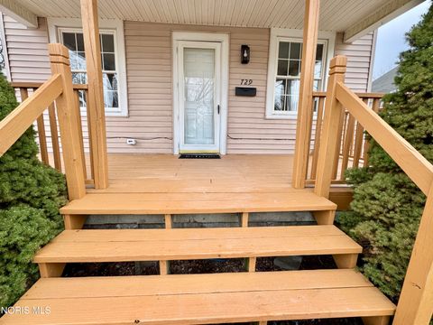 Tiny photo for 729 Jackson Avenue, Defiance, OH 43512 (MLS # 10005119)