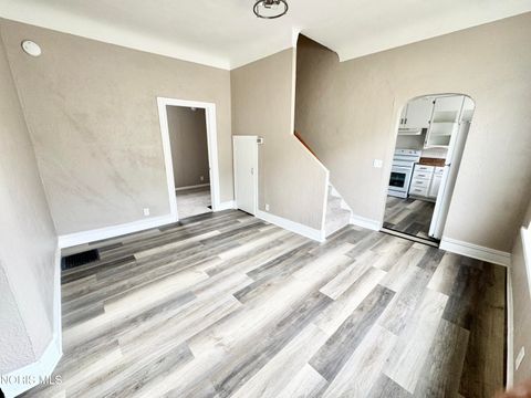 Tiny photo for 729 Jackson Avenue, Defiance, OH 43512 (MLS # 10005119)