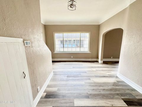 Tiny photo for 729 Jackson Avenue, Defiance, OH 43512 (MLS # 10005119)