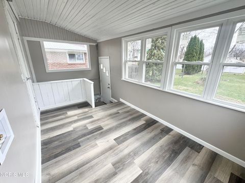 Tiny photo for 729 Jackson Avenue, Defiance, OH 43512 (MLS # 10005119)