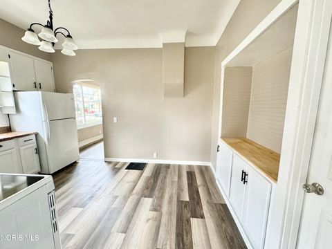 Tiny photo for 729 Jackson Avenue, Defiance, OH 43512 (MLS # 10005119)