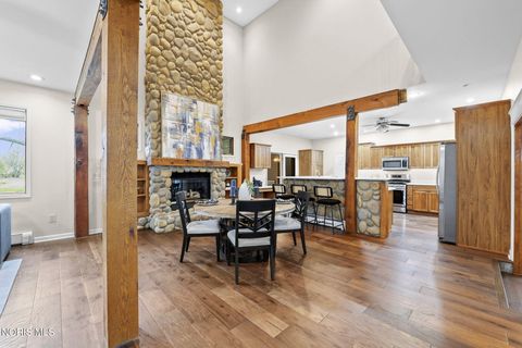 Tiny photo for 28375 White Road, Perrysburg, OH 43551 (MLS # 10006293)