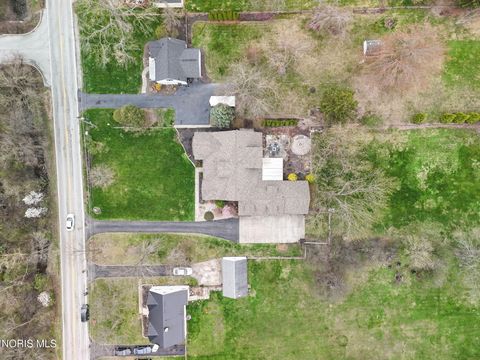 Tiny photo for 28375 White Road, Perrysburg, OH 43551 (MLS # 10006293)