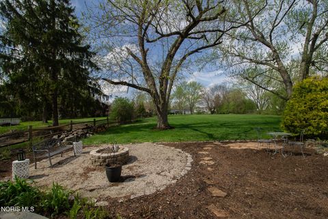 Tiny photo for 28375 White Road, Perrysburg, OH 43551 (MLS # 10006293)