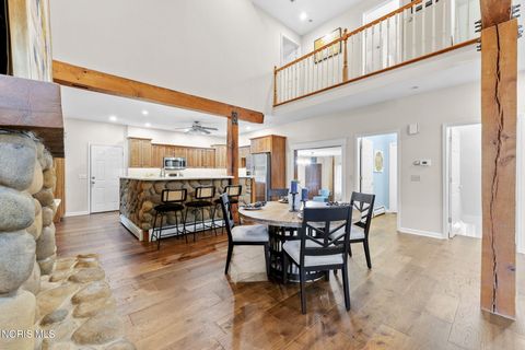 Tiny photo for 28375 White Road, Perrysburg, OH 43551 (MLS # 10006293)