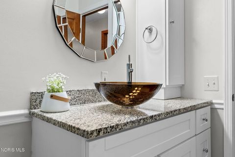 Tiny photo for 28375 White Road, Perrysburg, OH 43551 (MLS # 10006293)