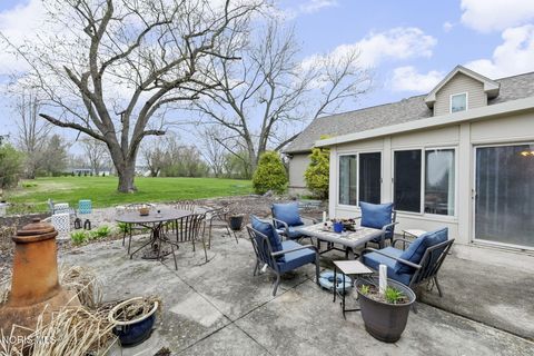 Tiny photo for 28375 White Road, Perrysburg, OH 43551 (MLS # 10006293)