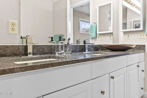 Tiny photo for 28375 White Road, Perrysburg, OH 43551 (MLS # 10006293)