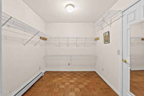 Tiny photo for 28375 White Road, Perrysburg, OH 43551 (MLS # 10006293)