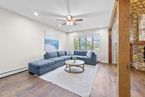 Tiny photo for 28375 White Road, Perrysburg, OH 43551 (MLS # 10006293)