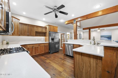 Tiny photo for 28375 White Road, Perrysburg, OH 43551 (MLS # 10006293)