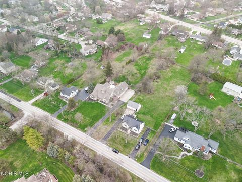 Tiny photo for 28375 White Road, Perrysburg, OH 43551 (MLS # 10006293)