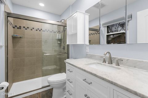 Tiny photo for 5862 W Benalex Drive, Toledo, OH 43612 (MLS # 10004205)