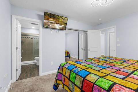 Tiny photo for 5862 W Benalex Drive, Toledo, OH 43612 (MLS # 10004205)