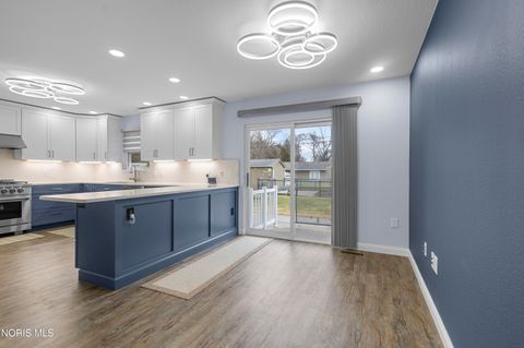 Tiny photo for 5862 W Benalex Drive, Toledo, OH 43612 (MLS # 10004205)