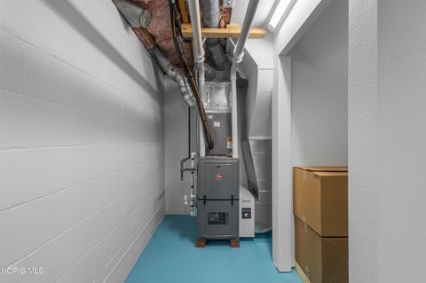 Tiny photo for 5862 W Benalex Drive, Toledo, OH 43612 (MLS # 10004205)