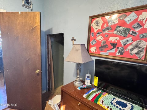 Tiny photo for 177 Bacon Street, Rossford, OH 43460 (MLS # 10014063)