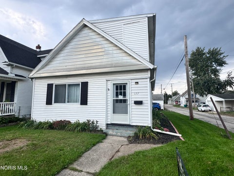 Photo of 177 Bacon Street, Rossford, OH 43460 (MLS # 10014063)