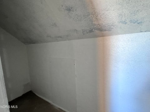 Tiny photo for 177 Bacon Street, Rossford, OH 43460 (MLS # 10014063)