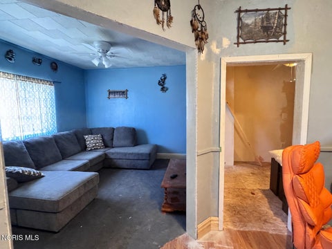 Tiny photo for 177 Bacon Street, Rossford, OH 43460 (MLS # 10014063)