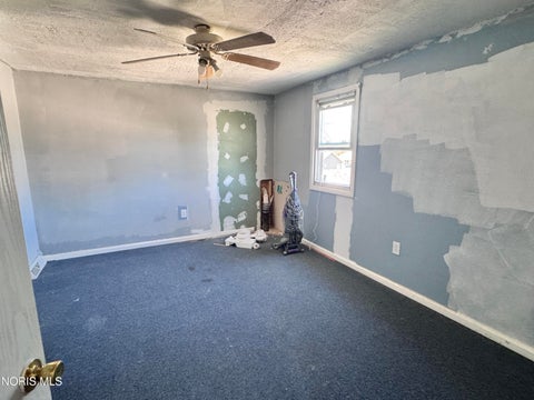 Tiny photo for 177 Bacon Street, Rossford, OH 43460 (MLS # 10014063)
