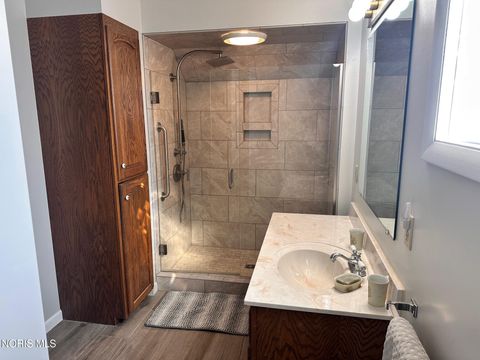 Tiny photo for 833 Franklin Avenue, Fremont, OH 43420 (MLS # 10004925)