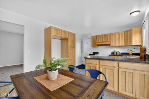 Tiny photo for 5147 Oldham Drive, Toledo, OH 43613 (MLS # 10004123)