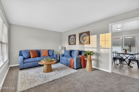 Tiny photo for 5147 Oldham Drive, Toledo, OH 43613 (MLS # 10004123)