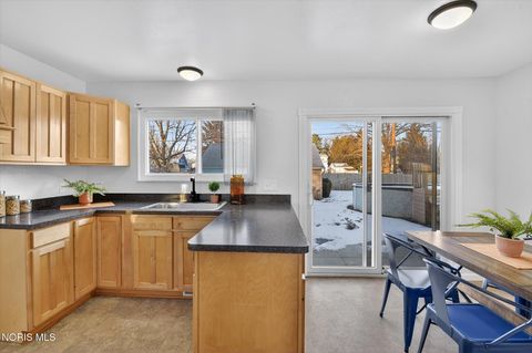 Tiny photo for 5147 Oldham Drive, Toledo, OH 43613 (MLS # 10004123)