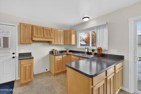 Tiny photo for 5147 Oldham Drive, Toledo, OH 43613 (MLS # 10004123)