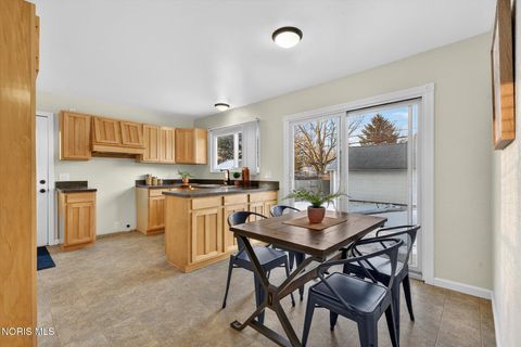 Tiny photo for 5147 Oldham Drive, Toledo, OH 43613 (MLS # 10004123)