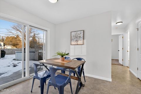 Tiny photo for 5147 Oldham Drive, Toledo, OH 43613 (MLS # 10004123)