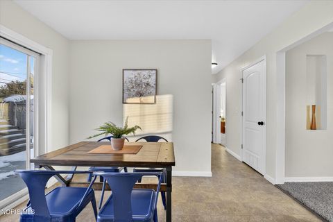 Tiny photo for 5147 Oldham Drive, Toledo, OH 43613 (MLS # 10004123)