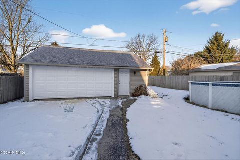 Tiny photo for 5147 Oldham Drive, Toledo, OH 43613 (MLS # 10004123)
