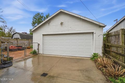 Tiny photo for 1862 Princeton Drive, Toledo, OH 43614 (MLS # 10007325)