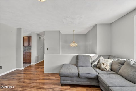 Tiny photo for 639 Southbriar Road, Toledo, OH 43607 (MLS # 10014881)