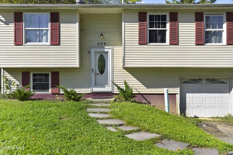 Tiny photo for 639 Southbriar Road, Toledo, OH 43607 (MLS # 10014881)