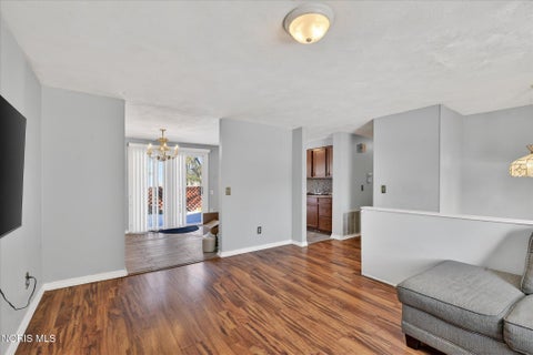 Tiny photo for 639 Southbriar Road, Toledo, OH 43607 (MLS # 10014881)