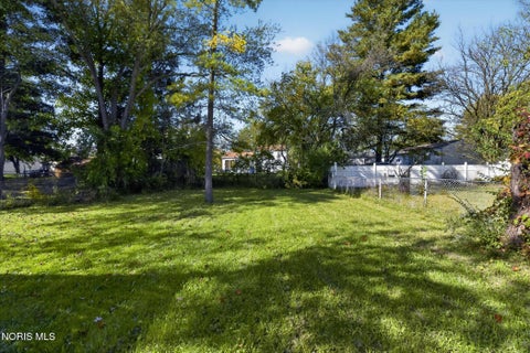 Tiny photo for 639 Southbriar Road, Toledo, OH 43607 (MLS # 10014881)