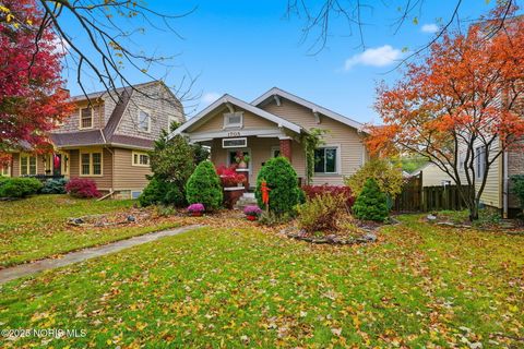 Photo of 1705 S Main Street, Findlay, OH 45840 (MLS # 10000847) Photo of 1705 S Main Street, Findlay, OH 45840 (MLS # 10000847)