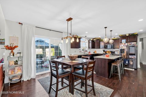Tiny photo for 4911 Prestonwood Road, Perrysburg, OH 43551 (MLS # 10000281)