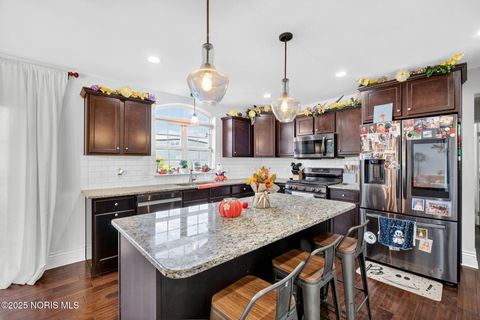 Tiny photo for 4911 Prestonwood Road, Perrysburg, OH 43551 (MLS # 10000281)