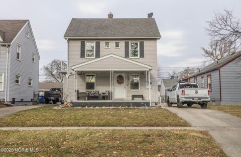 Photo of 406 W Capistrano Avenue, Toledo, OH 43612 (MLS # 10002327)