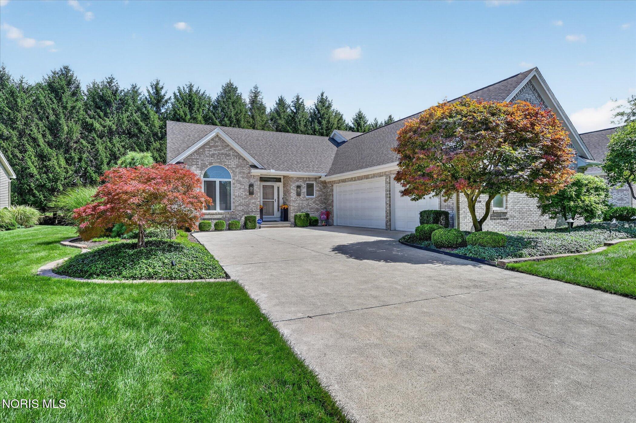 3915 Deer Valley Lane