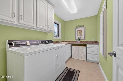 Tiny photo for 3915 Deer Valley Lane, Maumee, OH 43537 (MLS # 10012955)
