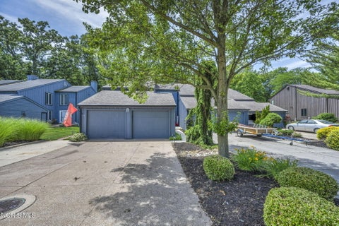 Tiny photo for 3931 Hilltop Drive, Huron, OH 44839 (MLS # 10010360)