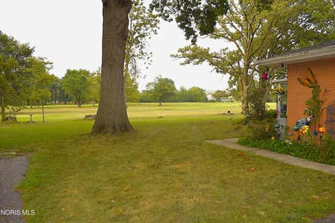 Tiny photo for 942 Country Club Drive, Fostoria, OH 44830 (MLS # 10011364)