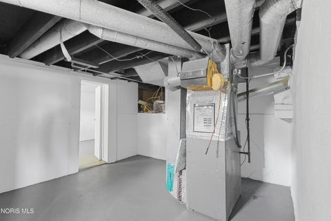 Tiny photo for 6237 Dorr Street, Toledo, OH 43615 (MLS # 10012866)