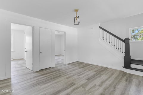 Tiny photo for 6237 Dorr Street, Toledo, OH 43615 (MLS # 10012866)