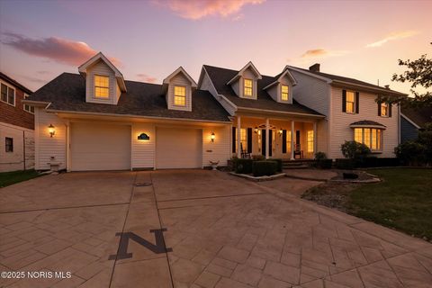 513 W Washington Street Napoleon OH 43545